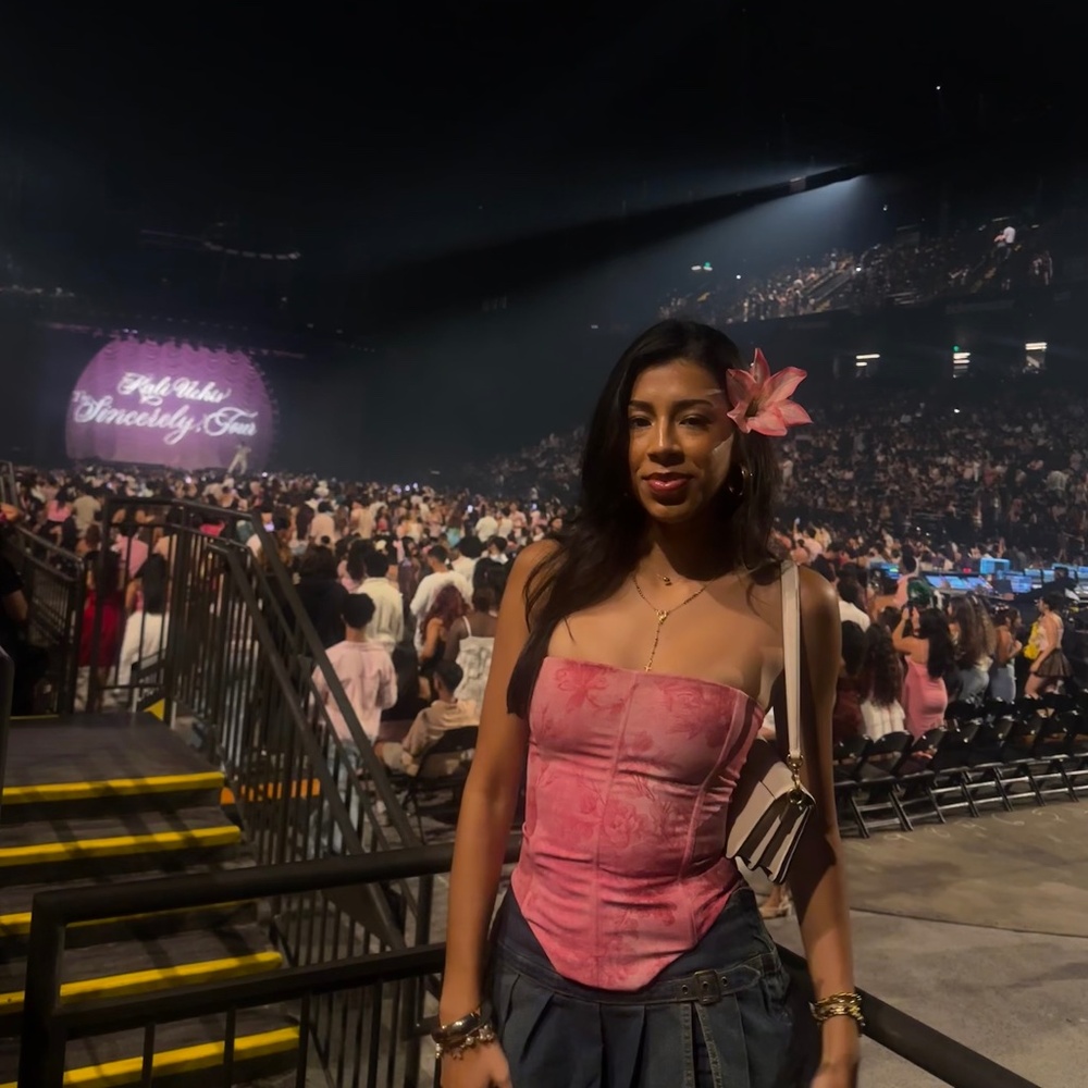 Meet your Posher, Isabella